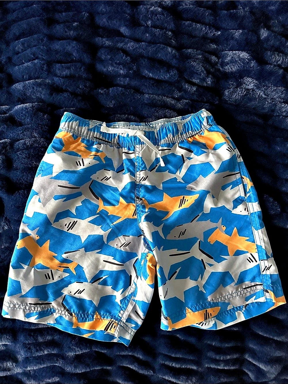 Hanna Andersson Shark Print Swim Trunks in Size 130 (8)